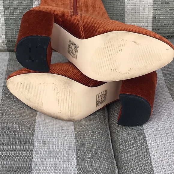 Burnt orange corduroy Heeled Boots with Sleek Silhouette - Picture 4 of 5